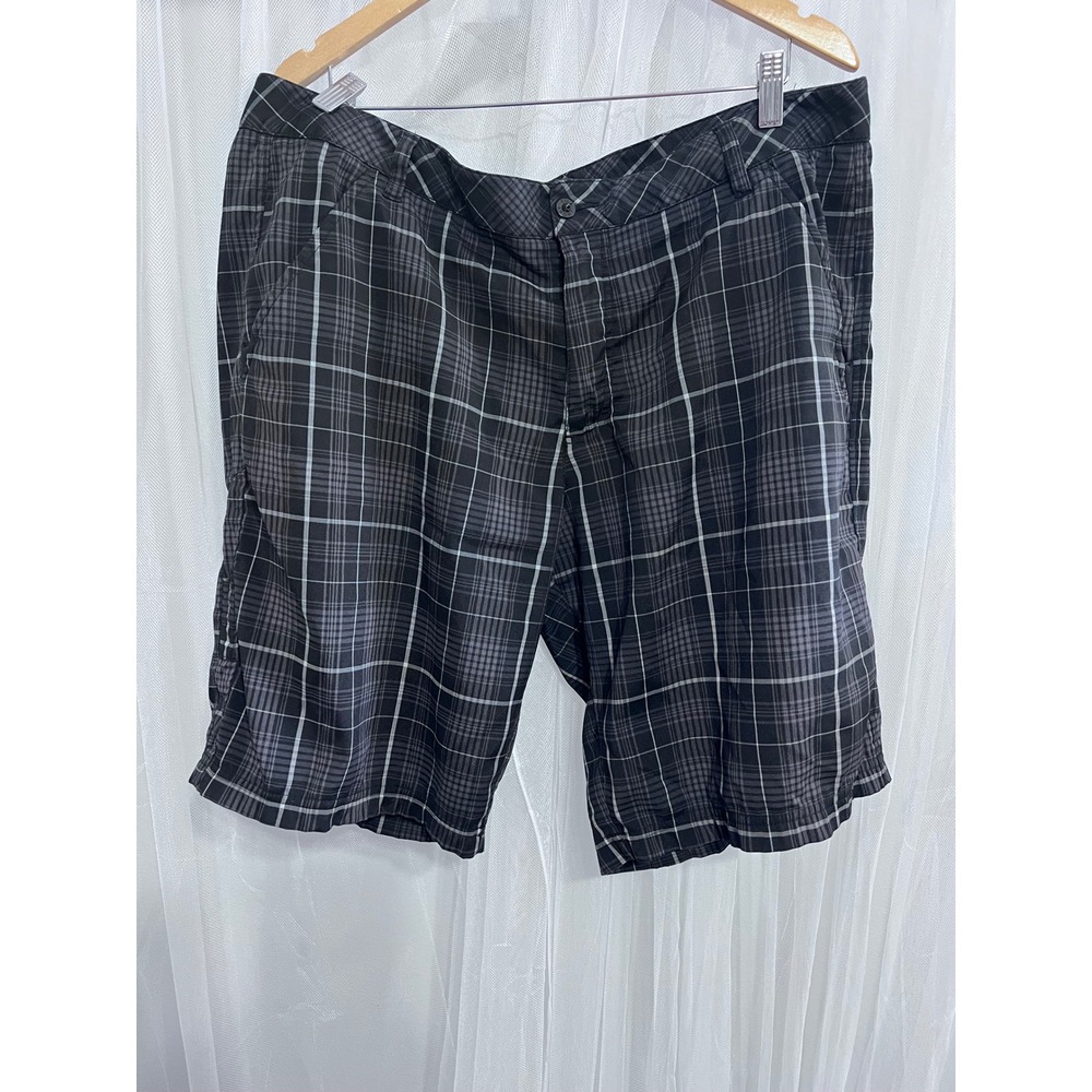 Fila Sport Golf Mens Black Grey Plaid Checkered Performance Shorts Size 38